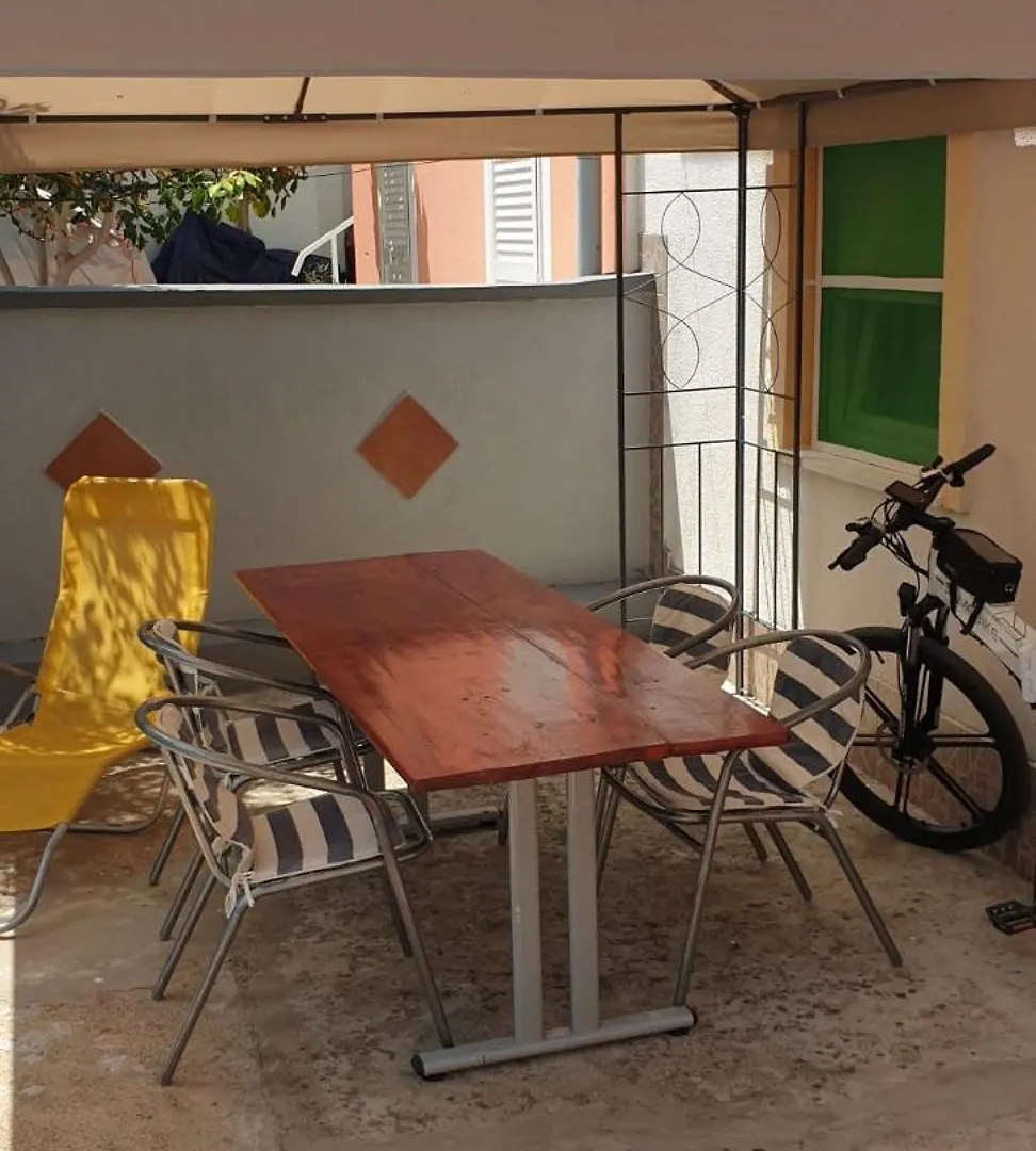 Apartman Verica Vir 0*,  Hırvatistan